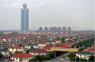 人均600万到欠400亿，毁掉“天下第一村”的不是时代，是人性的恶