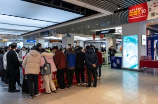 各地政府节前密集调研 苏宁易购3C产品销量翻倍增长