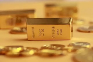 世界最大黄金期货交易所黄金库存三个月涨了100%，意味着什么？