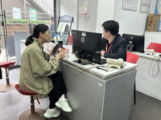 潇湘晨报[中泰证券]楼市新政首个周末观察：门店经纪人全员出动，二手房热点问题回应来了