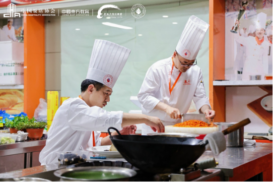 餐饮业营收喜破5万亿大关 烹饪技能教育再掀热潮-第3张图片