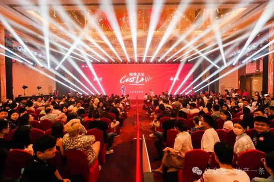 “沪九条”首周：有新盘两小时售罄，二手房有中介一天卖出两套-第2张图片