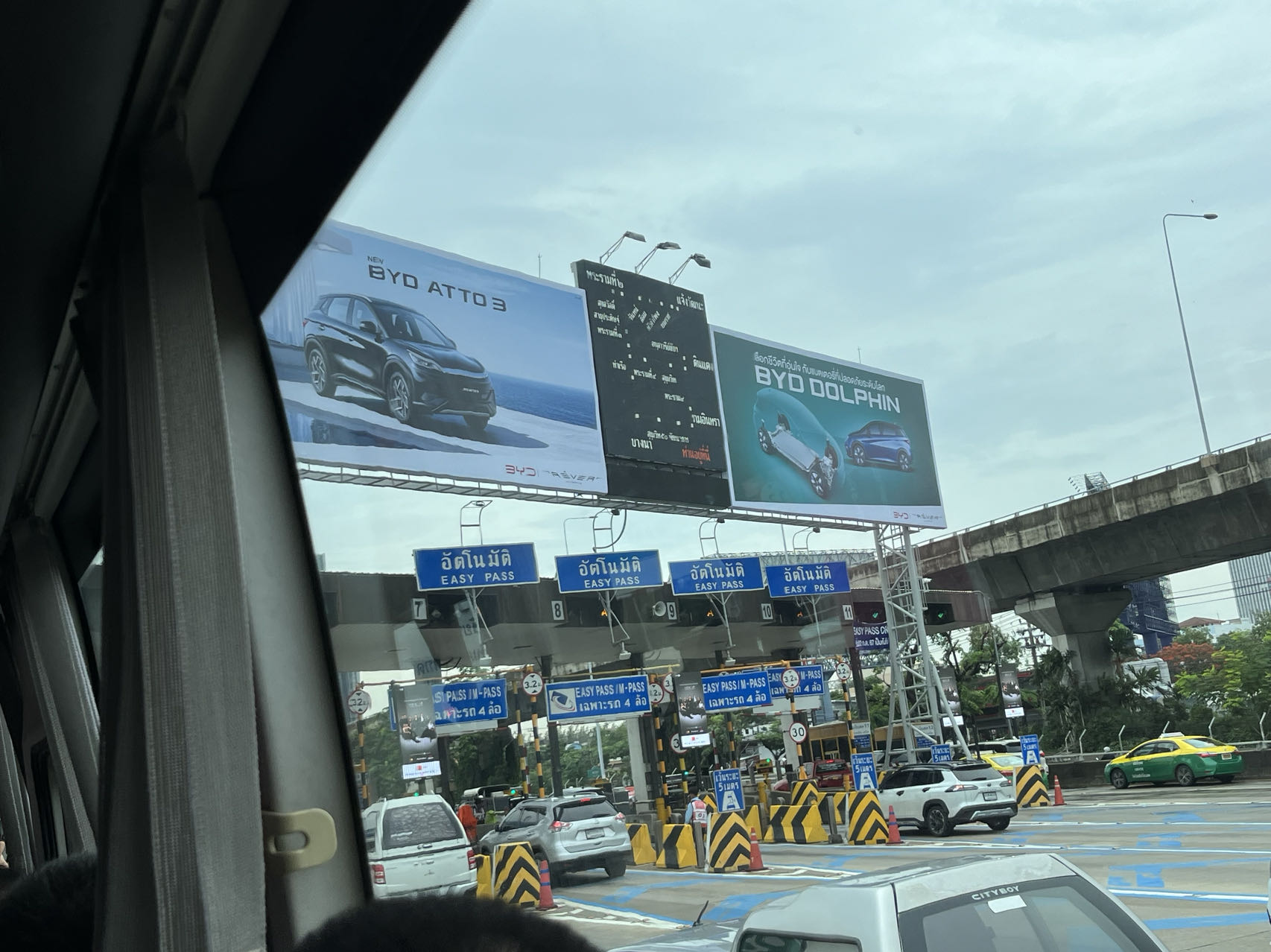 比亚迪在泰国投产电动汽车，市场接受度究竟如何？-第1张图片