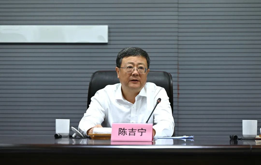 台风“贝碧嘉”逼近，陈吉宁检查调度防汛防台工作，要求严阵以待、全力以赴打好台风防御战-第2张图片