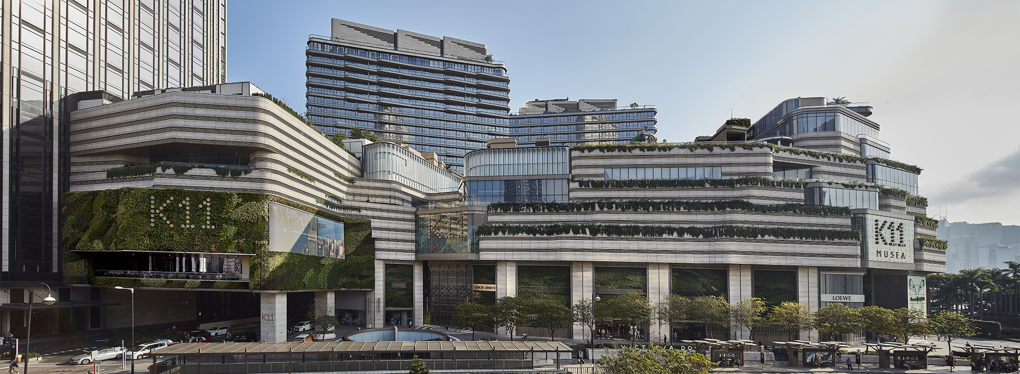 香港地产豪门巨震：新世界总裁郑志刚出局，还背上亏损197亿港元的“锅”-第1张图片