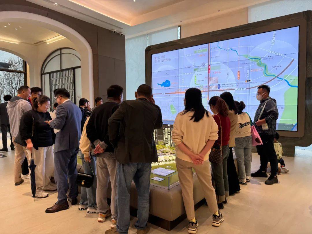 【假期e线实探】“摇号盘”重现！ 合肥楼市热起来了？-第1张图片