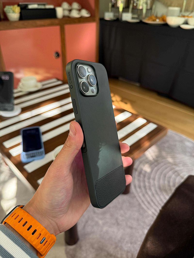 第二代 Clicks 键盘上手：苹果 iPhone 16 Pro / Max 最佳输入伴侣，每次按击都有“黑莓”感-第8张图片