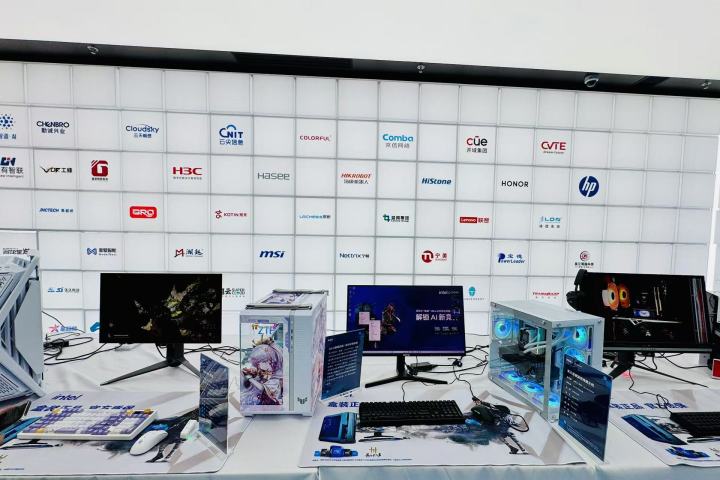 酷睿Ultra（第二代）30款AI PC笔记本台式机全家桶亮相-第8张图片