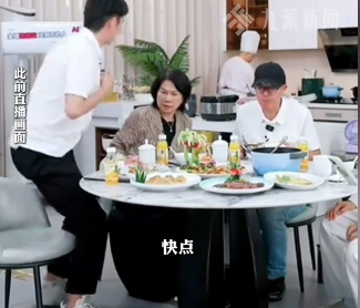 训员工被指霸道，董明珠：真是好笑得很，管理者声音大点还没话语权了-第1张图片