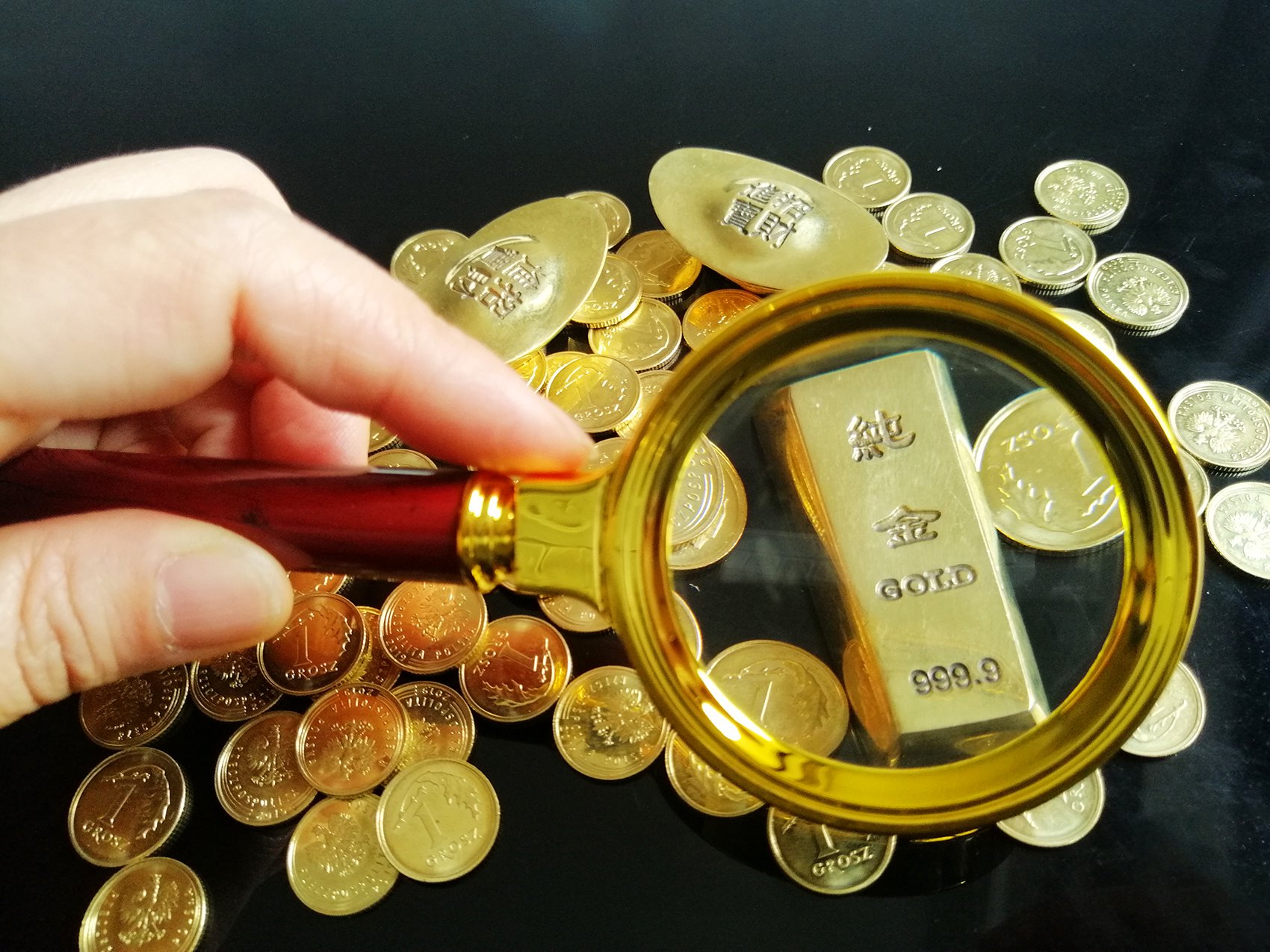 平江发现超40条金矿脉：储量超1000吨，估值达6000亿元？湖南黄金最新回应-第1张图片
