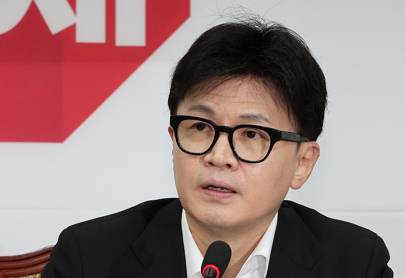 韩国执政党党首前往国务总理官邸同总理韩德洙紧急会面-第1张图片
