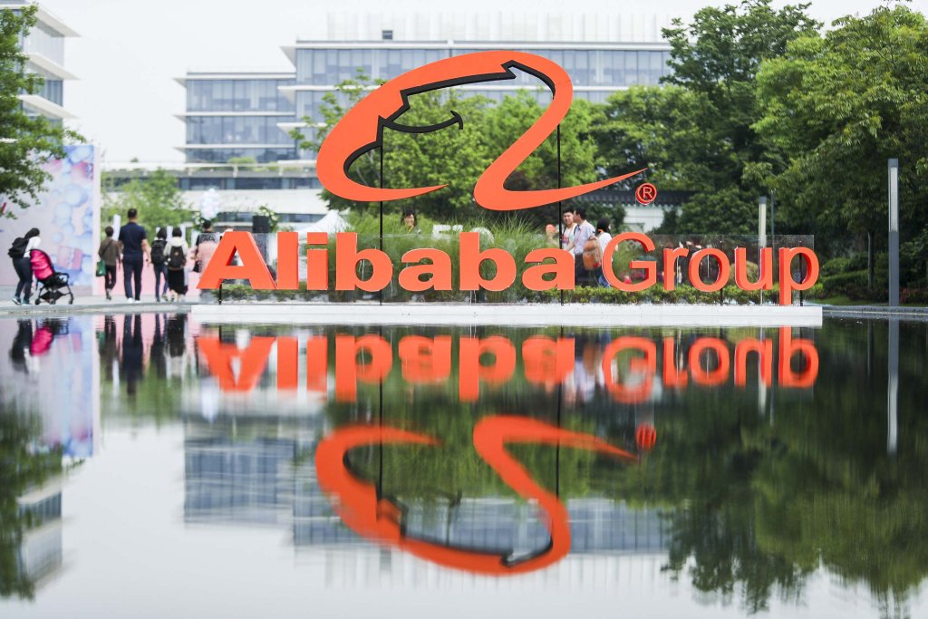 雅戈尔接手，阿里减负，银泰百货再上路意味着什么？-第2张图片