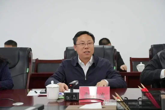 携手打造政校企科技创新平台！贵州理工学院与六盘水市政府签署合作协议-第5张图片