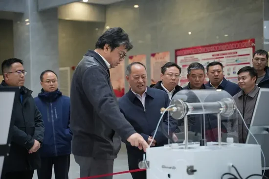 携手打造政校企科技创新平台！贵州理工学院与六盘水市政府签署合作协议-第7张图片