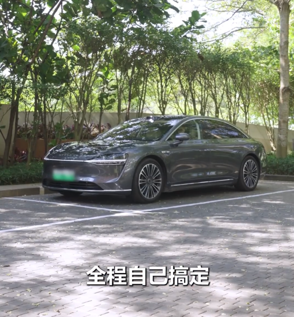 余承东发视频展示享界S9智能驾驶：全程自主 非常稳-第8张图片