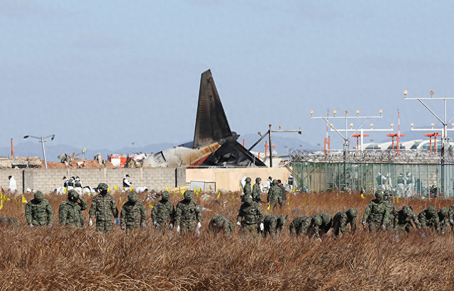 韩国济州航空客机事故暴露务安机场多重隐患-第1张图片