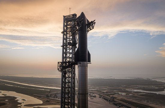 SpaceX 的 "星际飞船 "将在下一次测试中部署模拟卫星-第1张图片