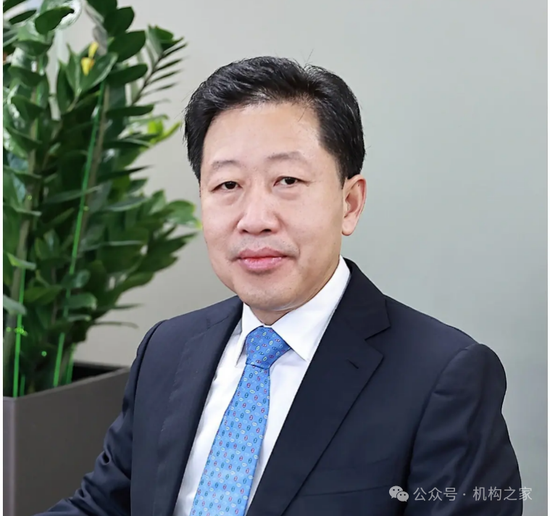 履新招商银行首席风险官后 钟德胜再升任该行党委副书记-第1张图片